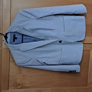 Ann Taylor blazer, seersucker, grey and white, small stripes.